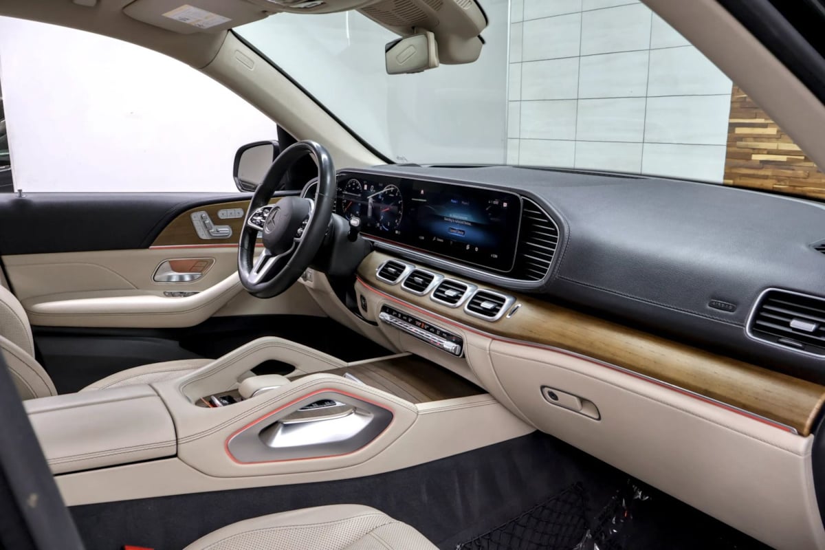 Mercedes-Benz GLE photo 11
