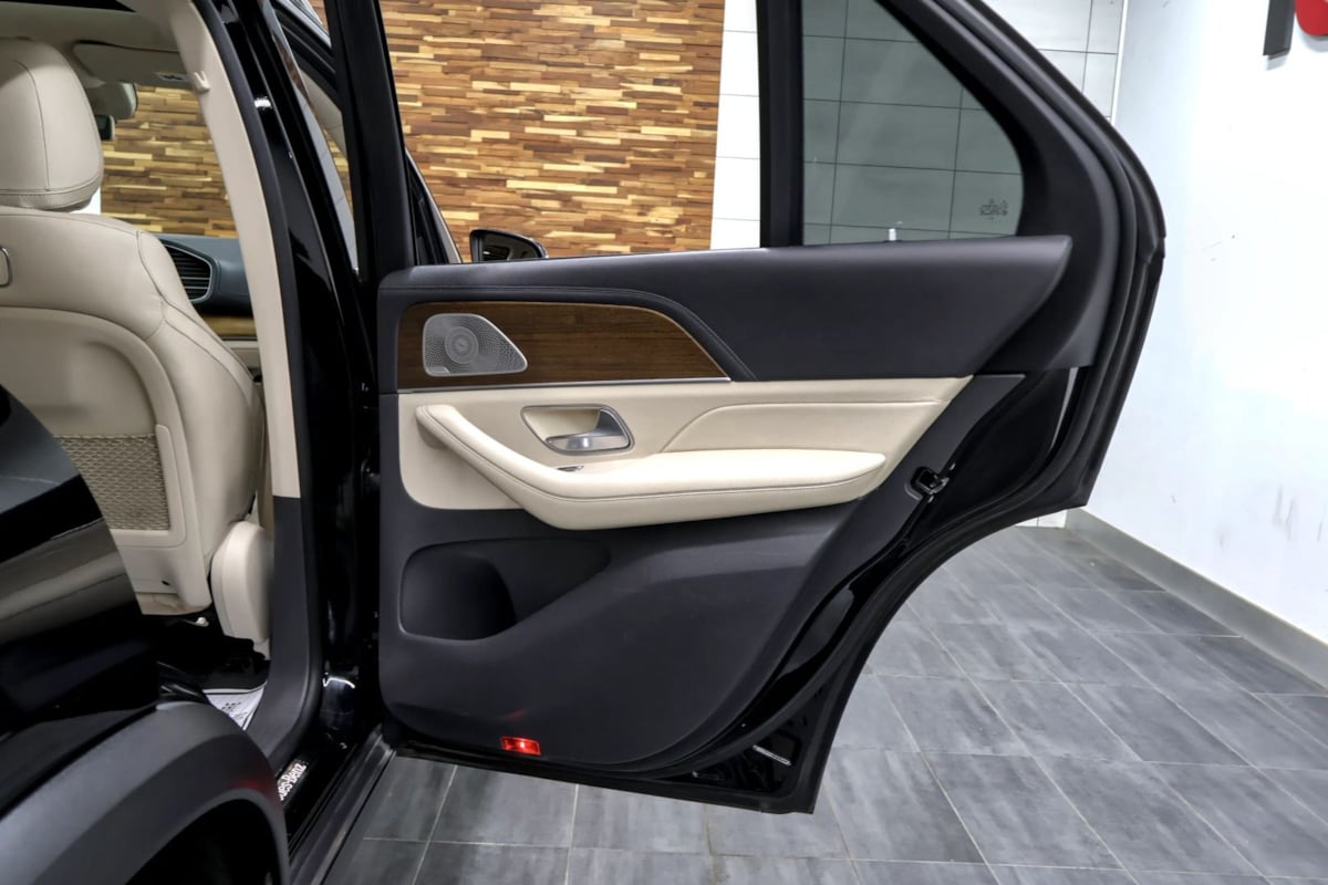 Mercedes-Benz GLE photo 38