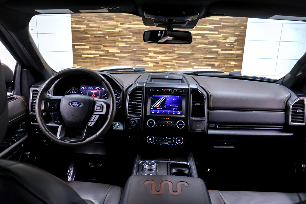 Ford Expedition photo 11