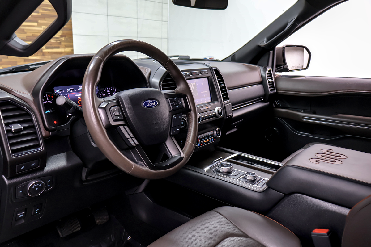 Ford Expedition photo 10