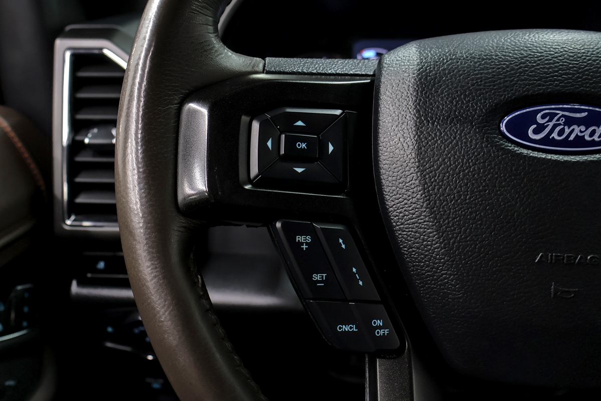 Ford Expedition photo 14