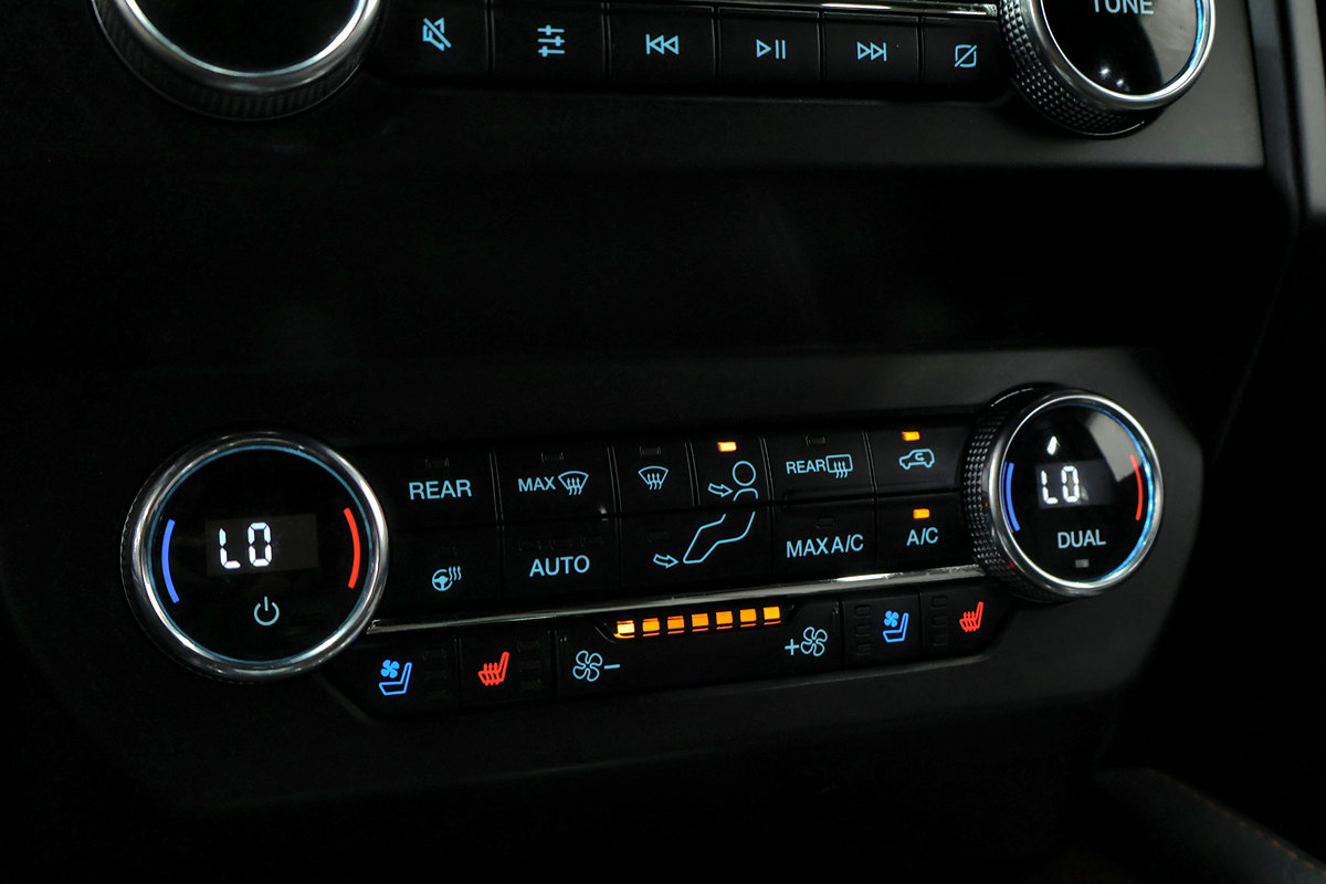Ford Expedition photo 20