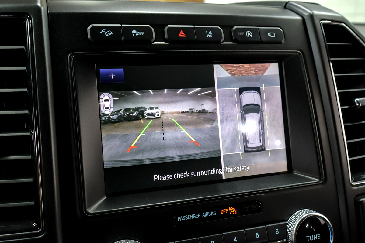 Ford Expedition photo 24