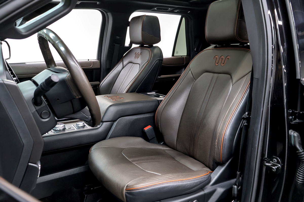 Ford Expedition photo 30