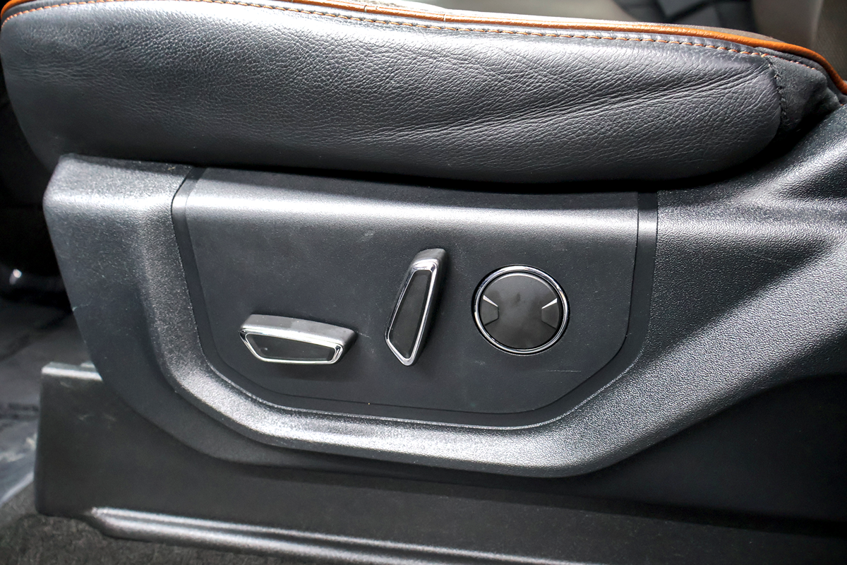 Ford Expedition photo 38