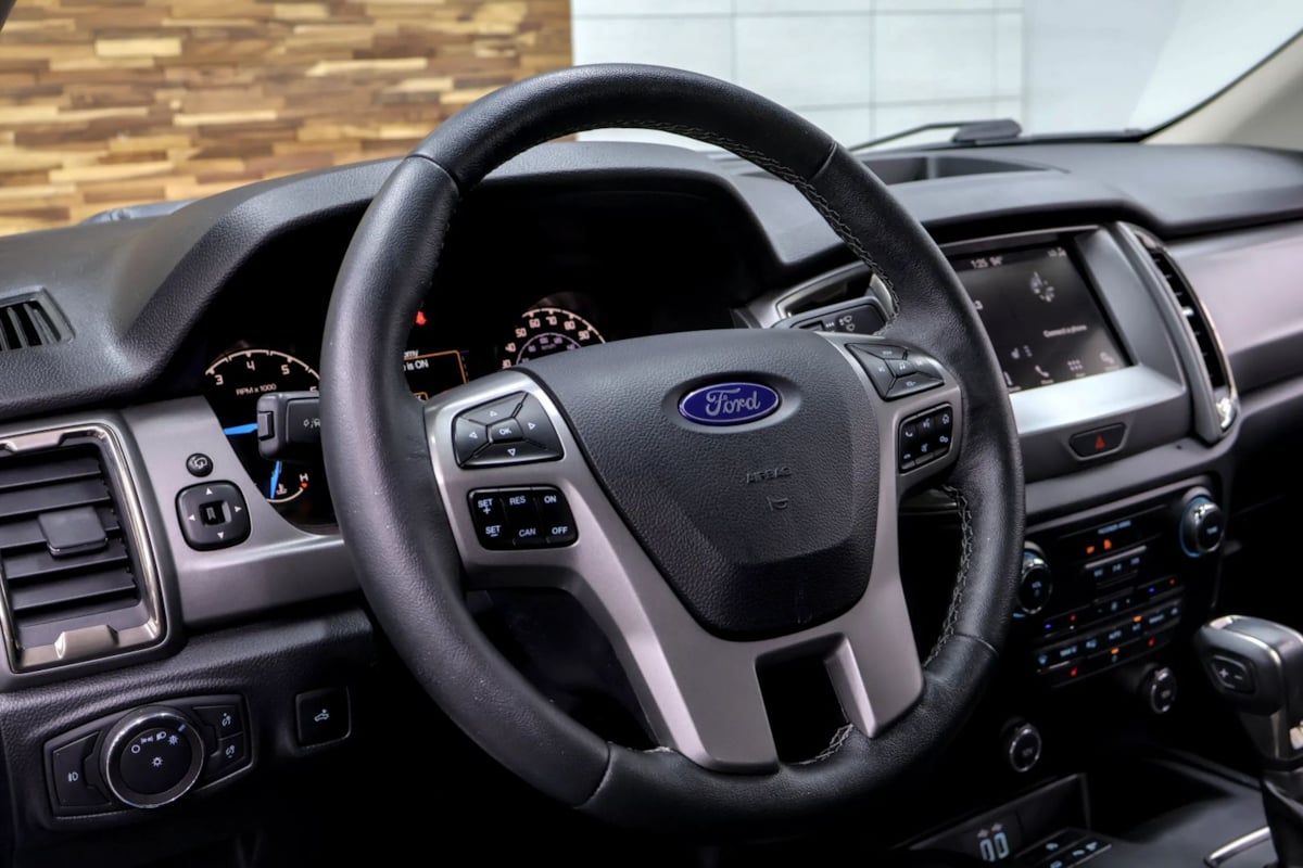 Ford Ranger photo 13