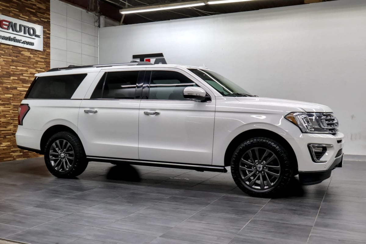 Ford Expedition MAX photo 6