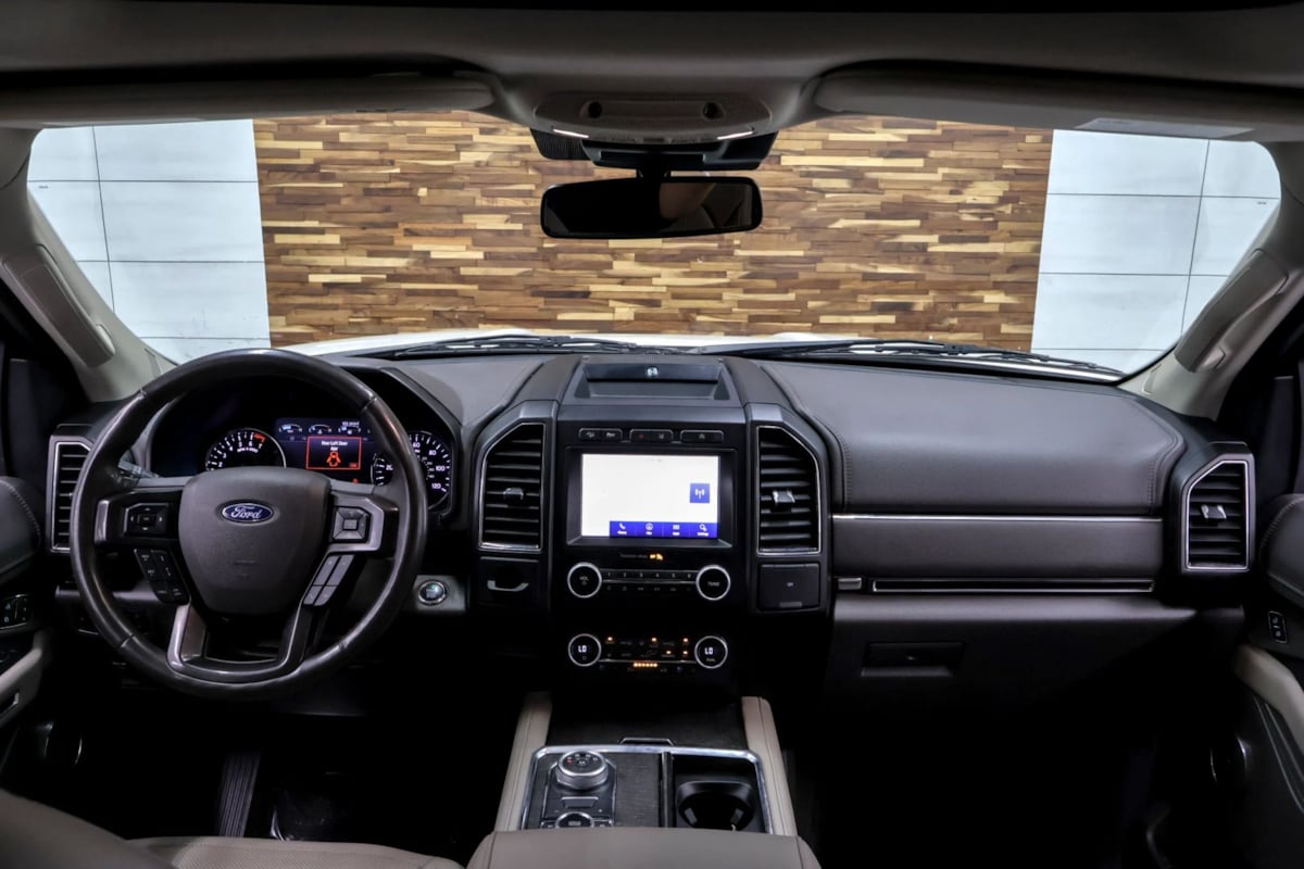Ford Expedition MAX photo 11