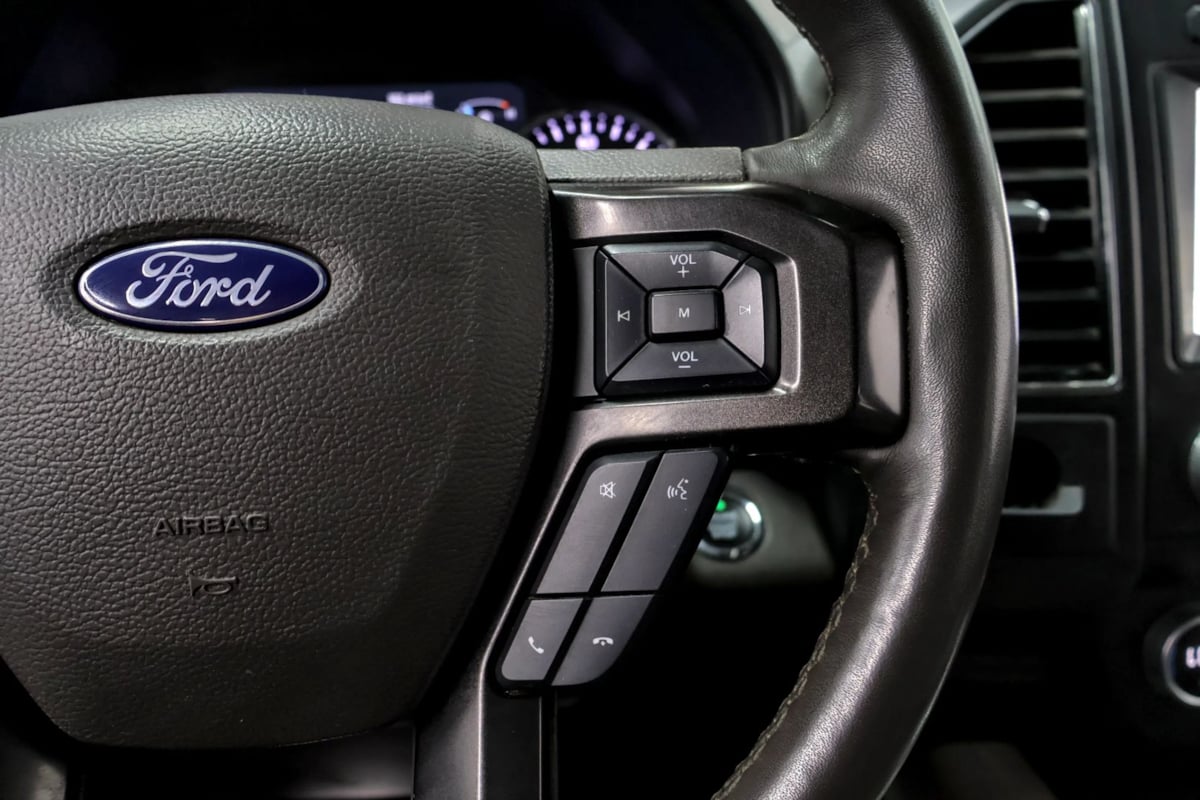 Ford Expedition MAX photo 15