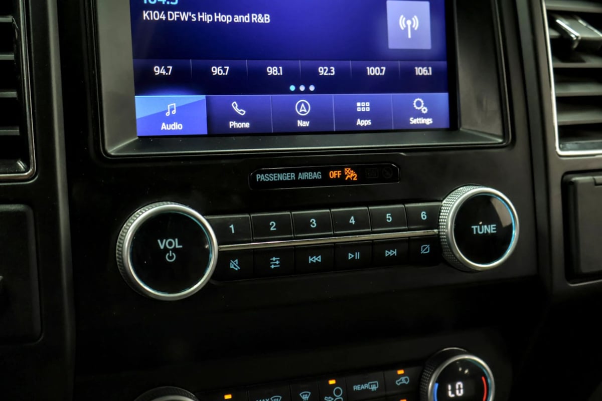 Ford Expedition MAX photo 20