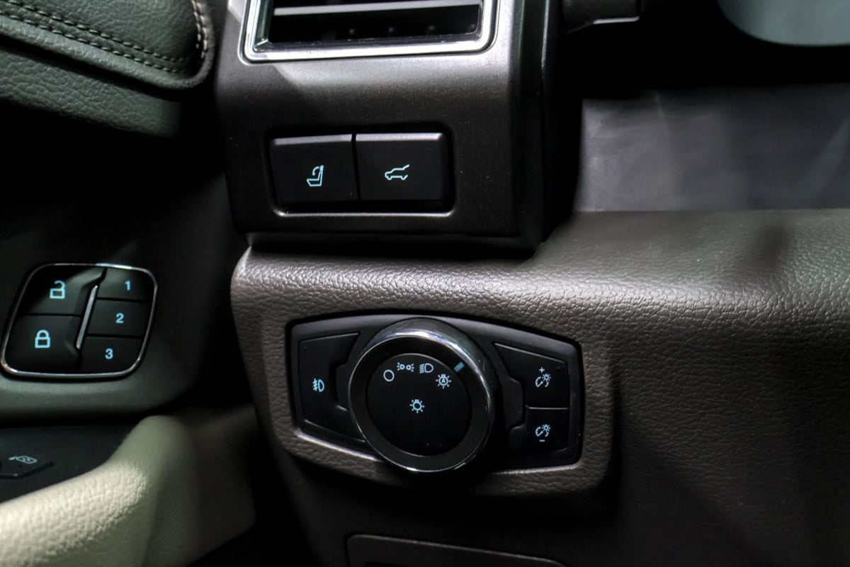 Ford Expedition MAX photo 25