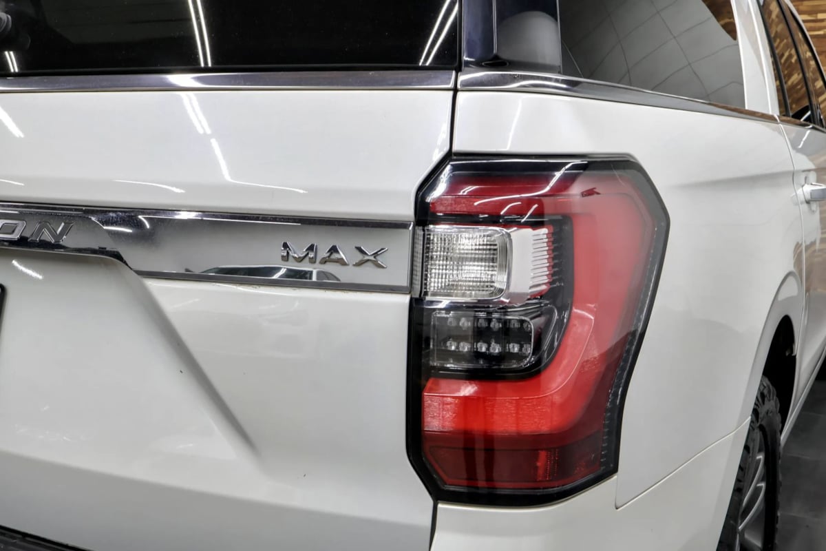 Ford Expedition MAX photo 41