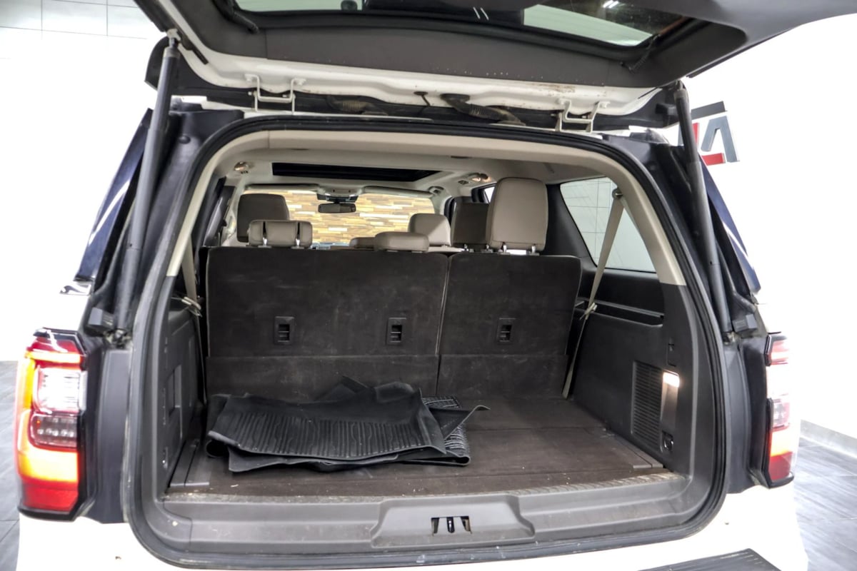 Ford Expedition MAX photo 45