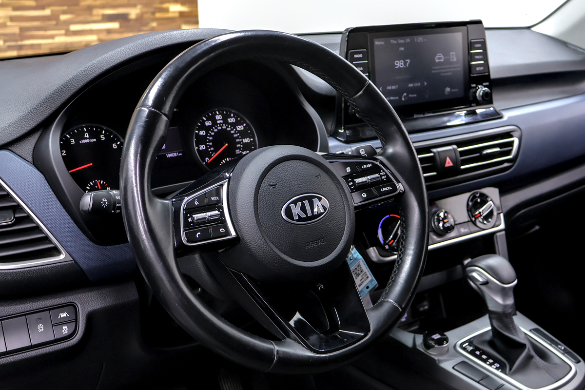 Kia Seltos photo 13