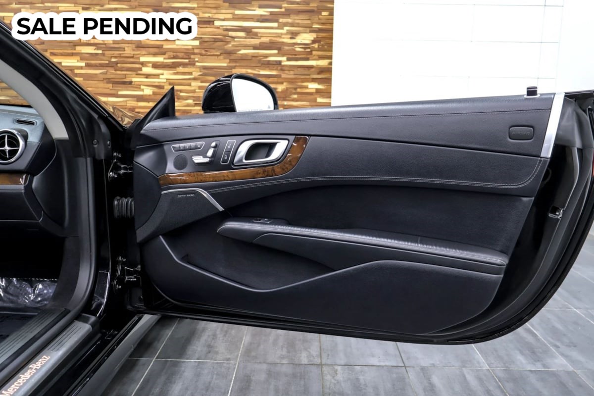 Mercedes-Benz SL 550 photo 34