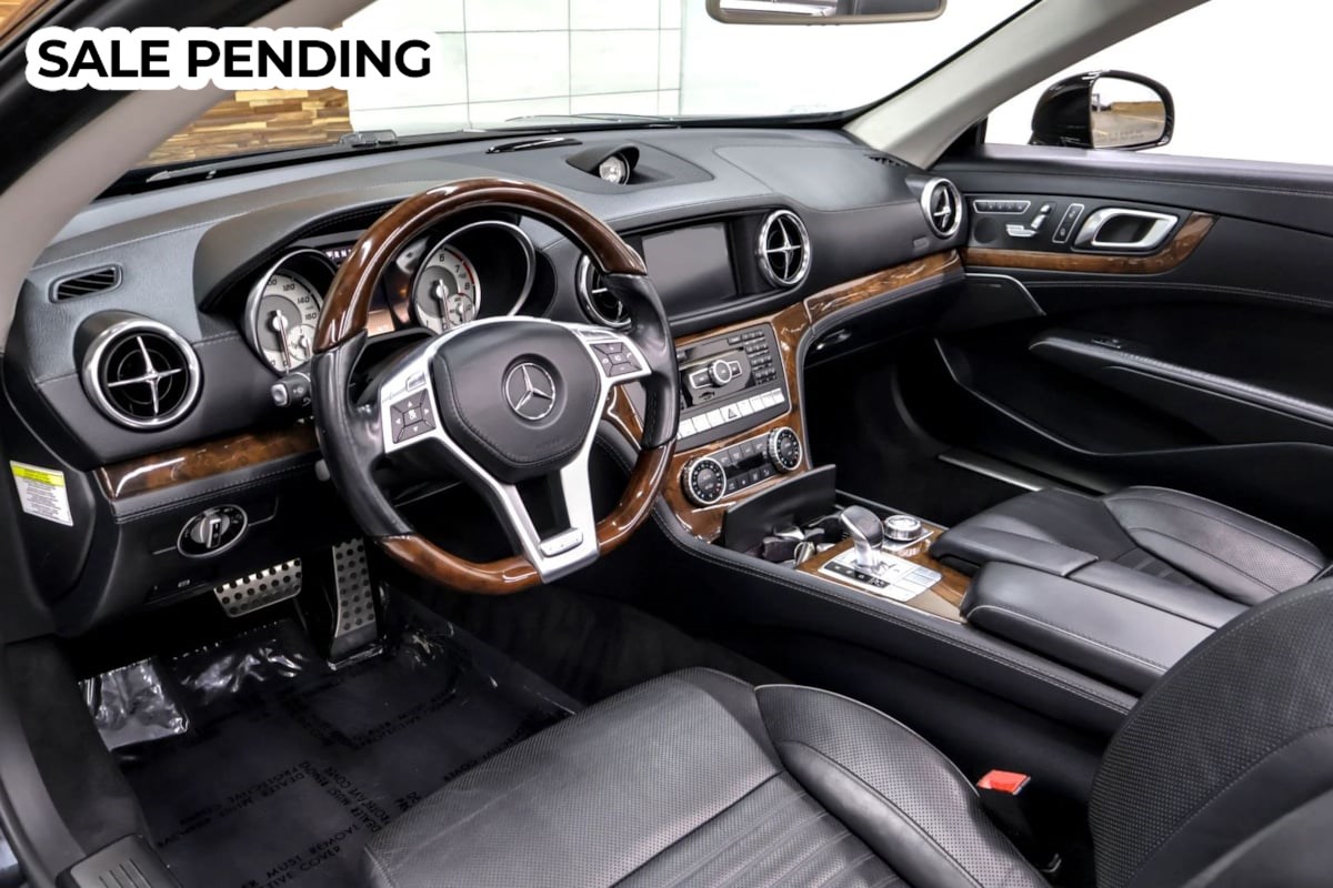 Mercedes-Benz SL 550 photo 11