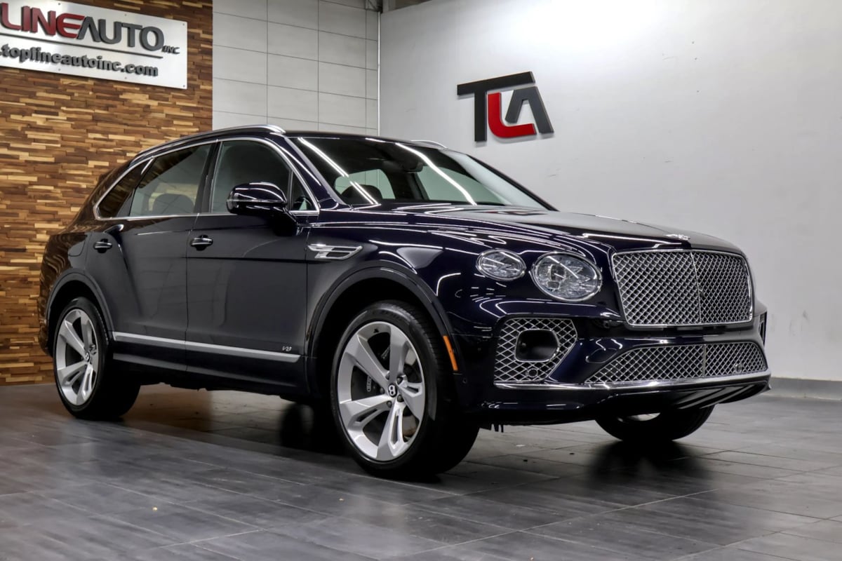 Bentley Bentayga photo 2