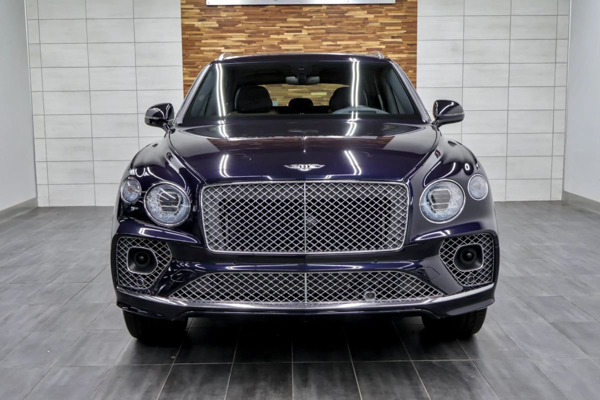Bentley Bentayga photo 3