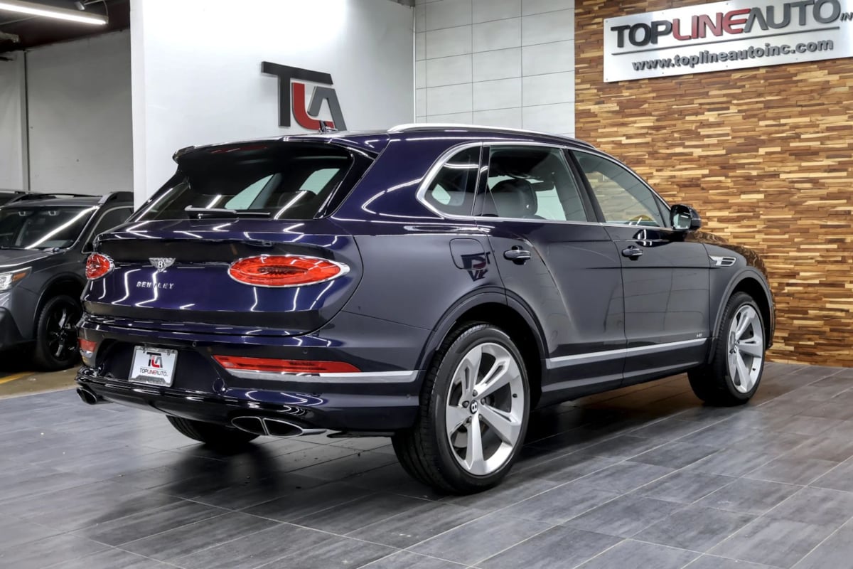 Bentley Bentayga photo 9