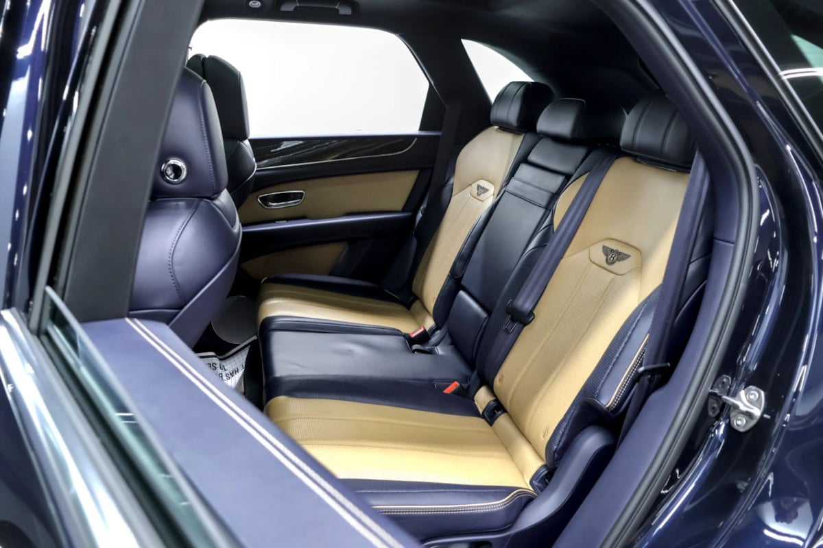 Bentley Bentayga photo 33