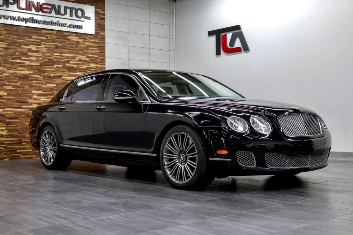 Bentley Flying Spur photo 2