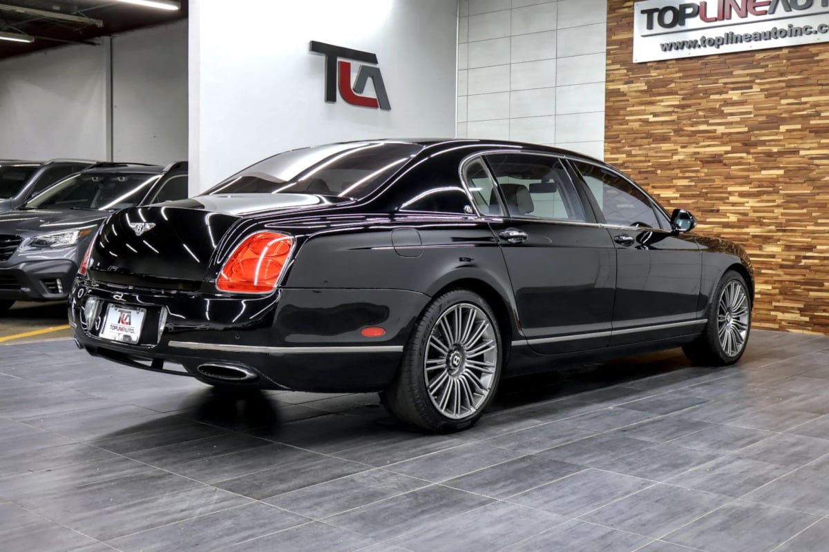 Bentley Flying Spur photo 9
