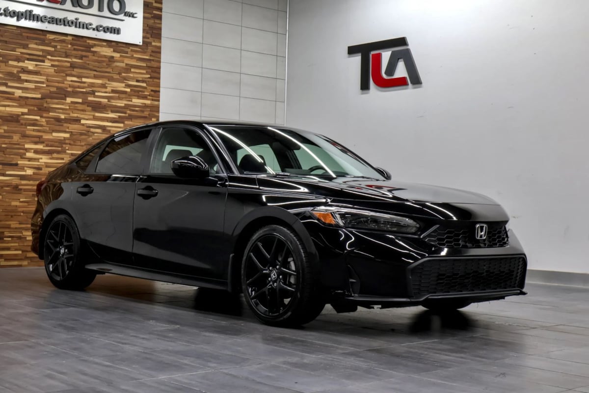 Honda Civic photo 2