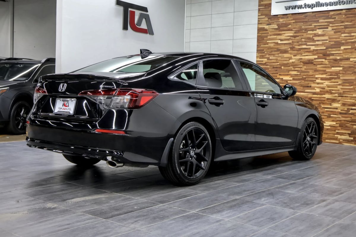 Honda Civic photo 9