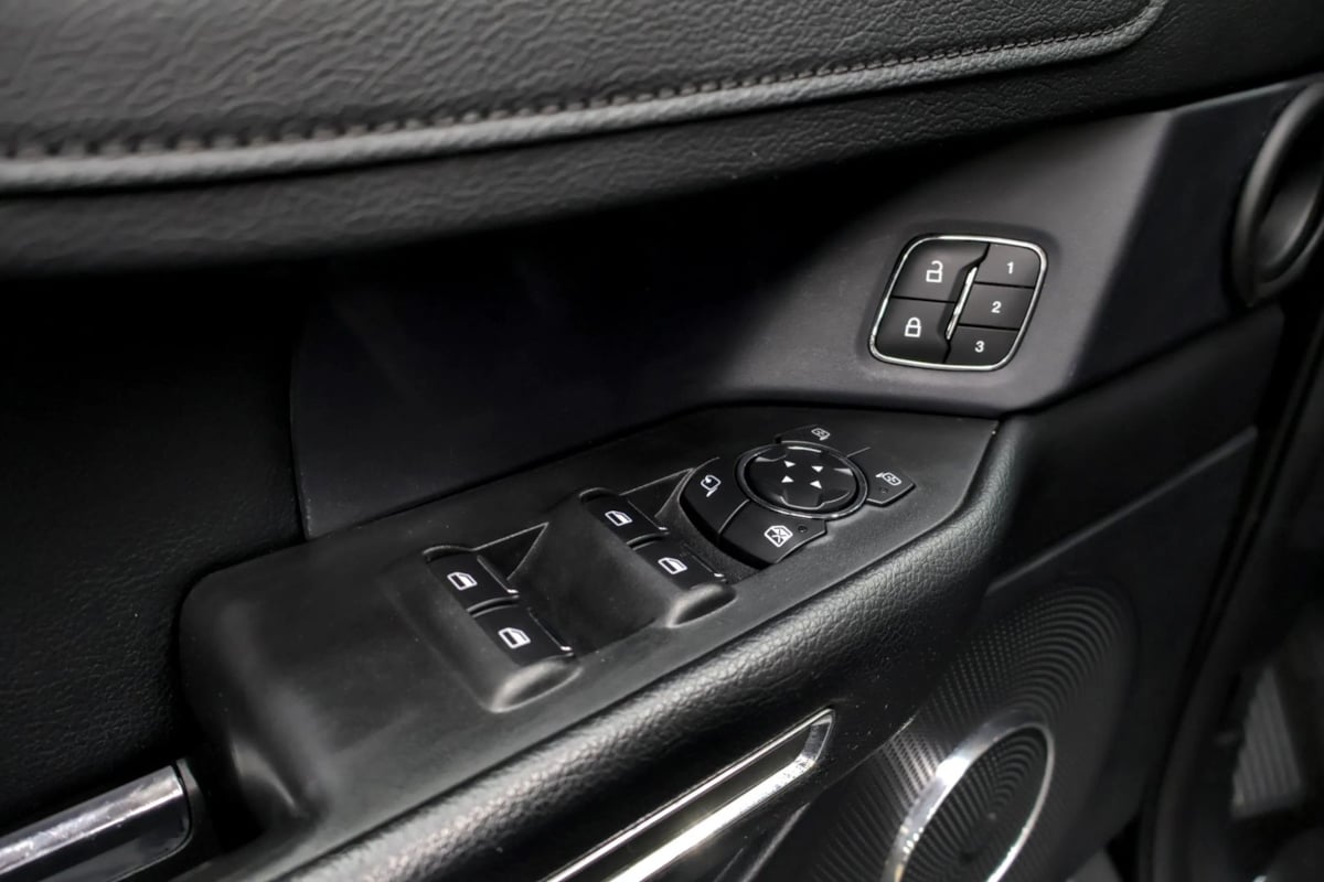Ford Expedition MAX photo 37