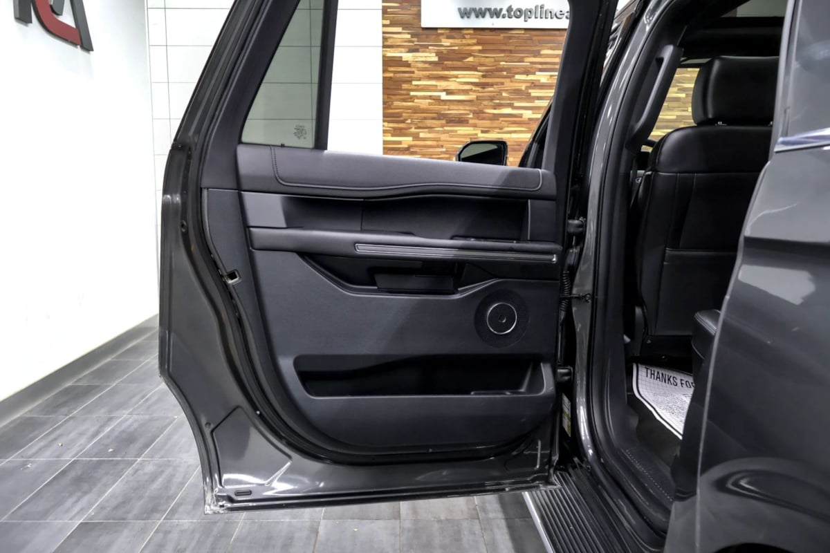 Ford Expedition MAX photo 39