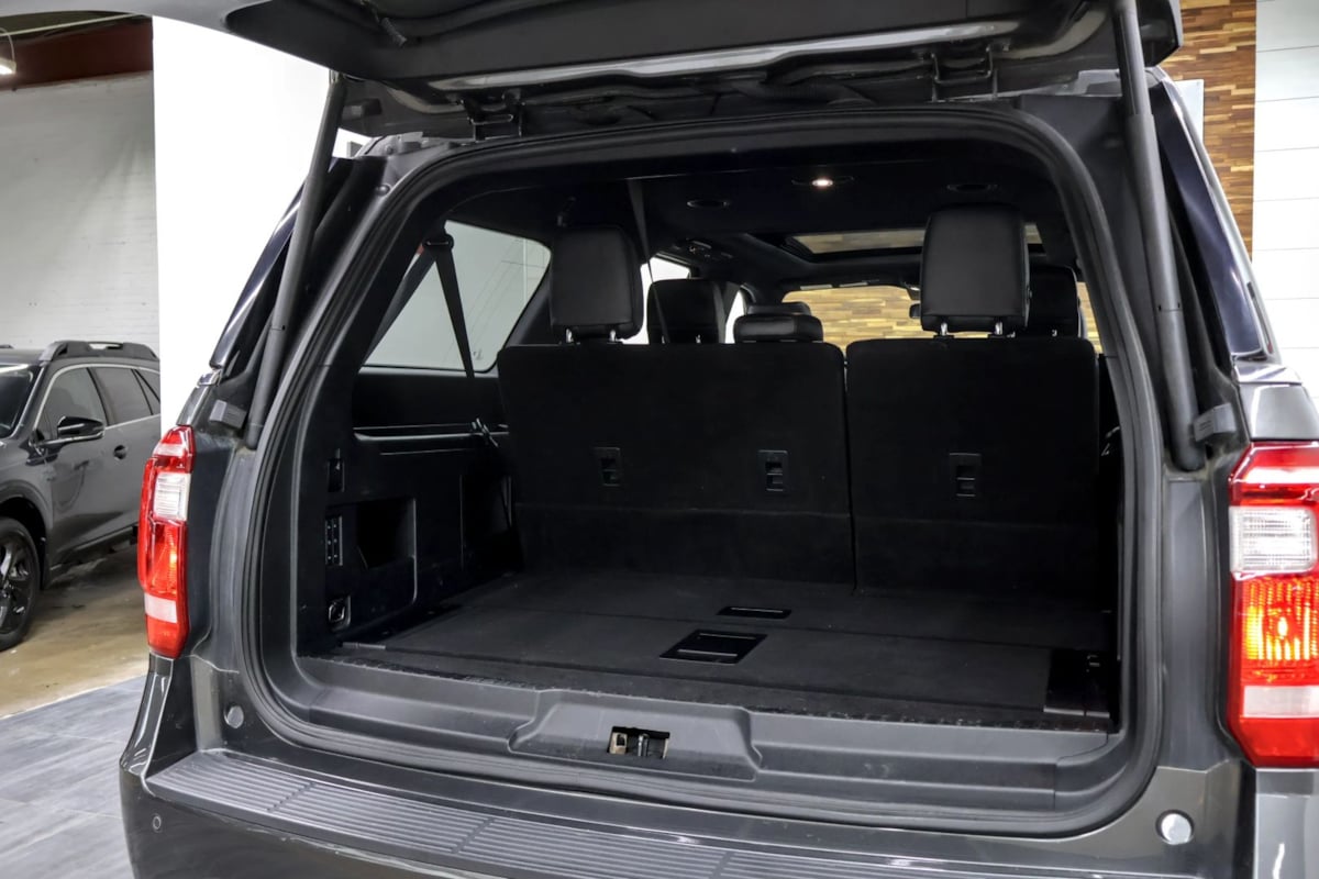 Ford Expedition MAX photo 48