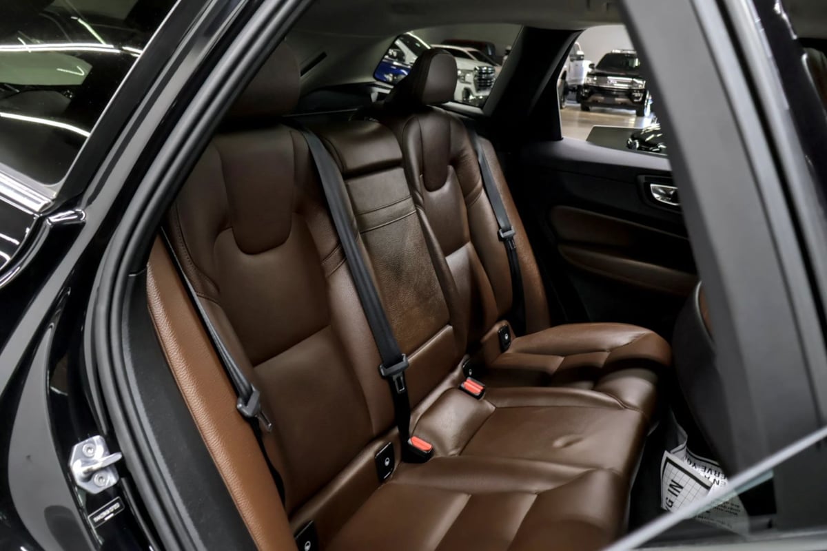 Volvo XC60 photo 29