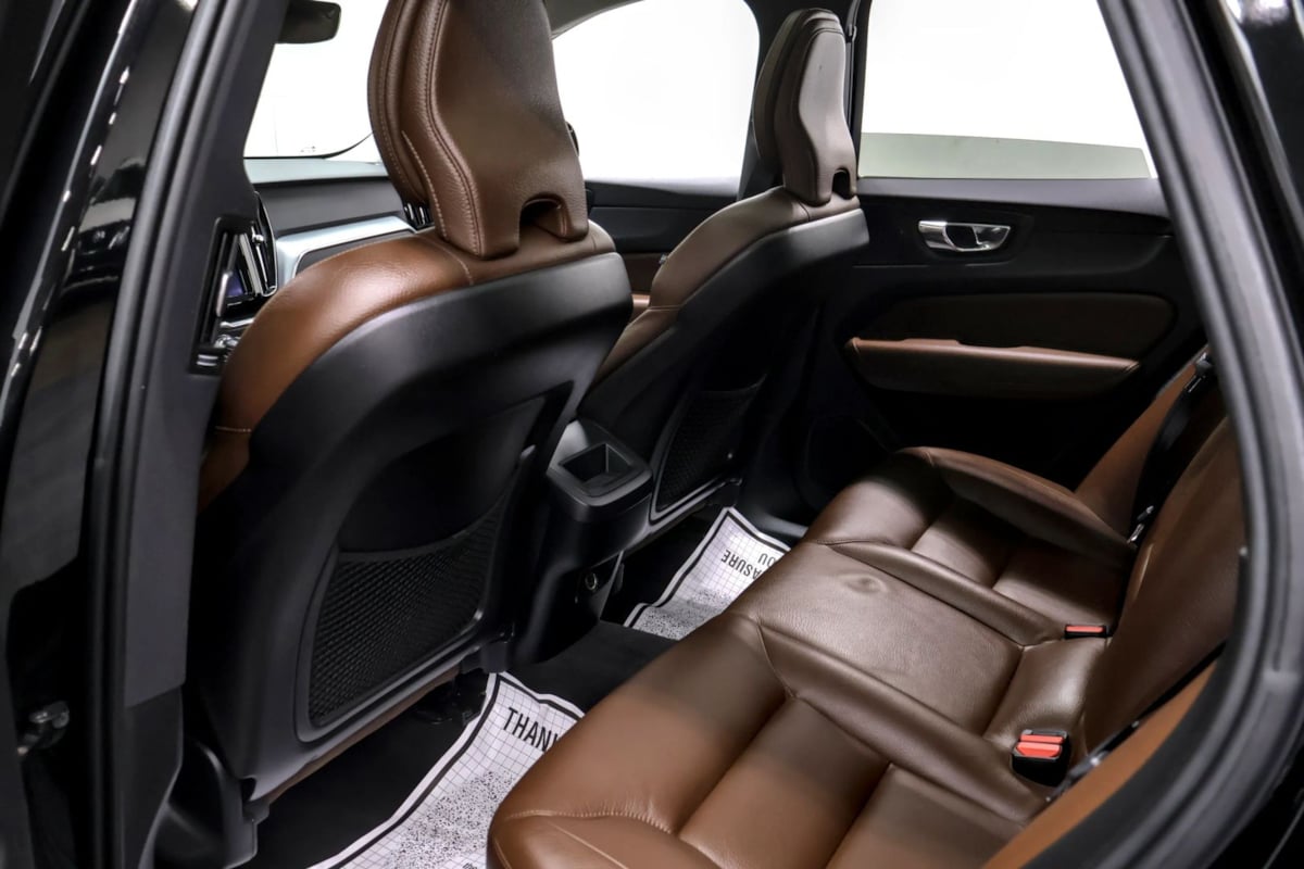 Volvo XC60 photo 32