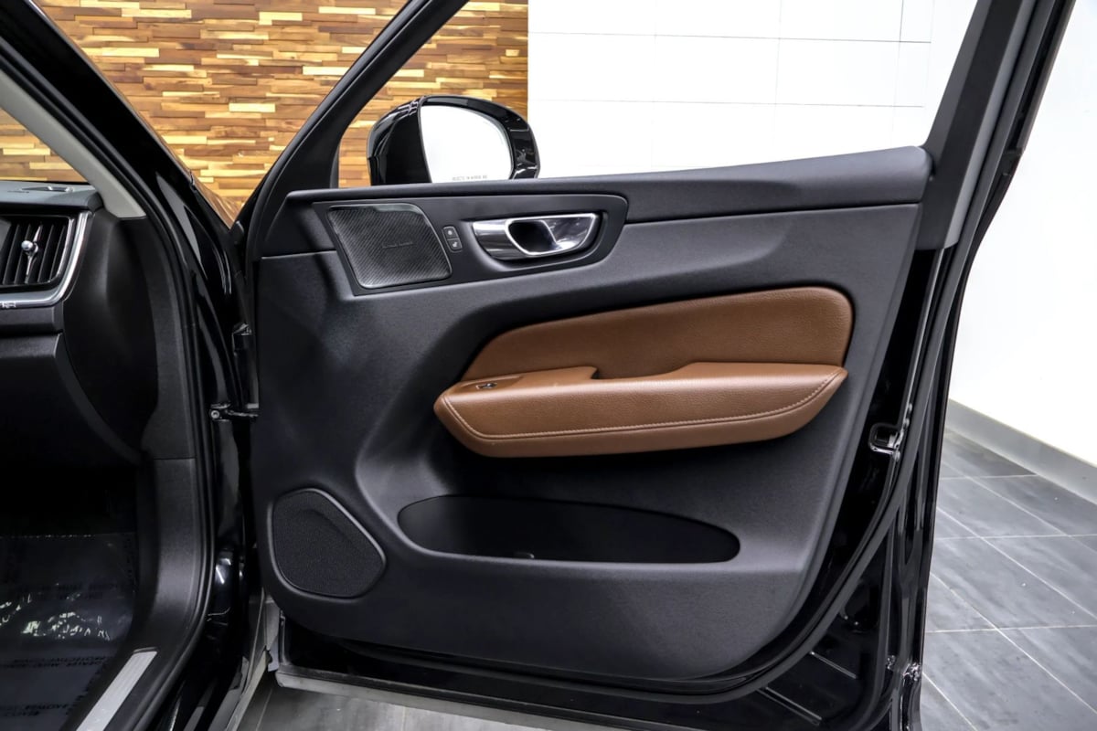 Volvo XC60 photo 37