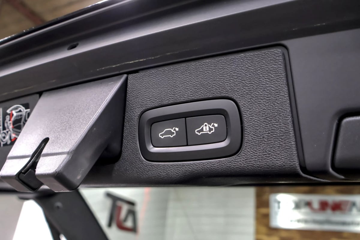 Volvo XC60 photo 46