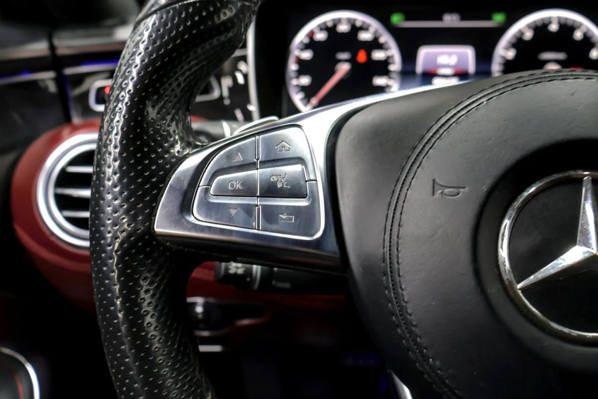 Mercedes-Benz S 550 photo 13