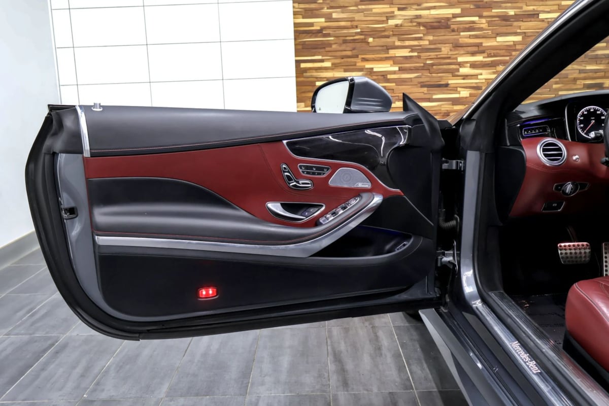 Mercedes-Benz S 550 photo 33