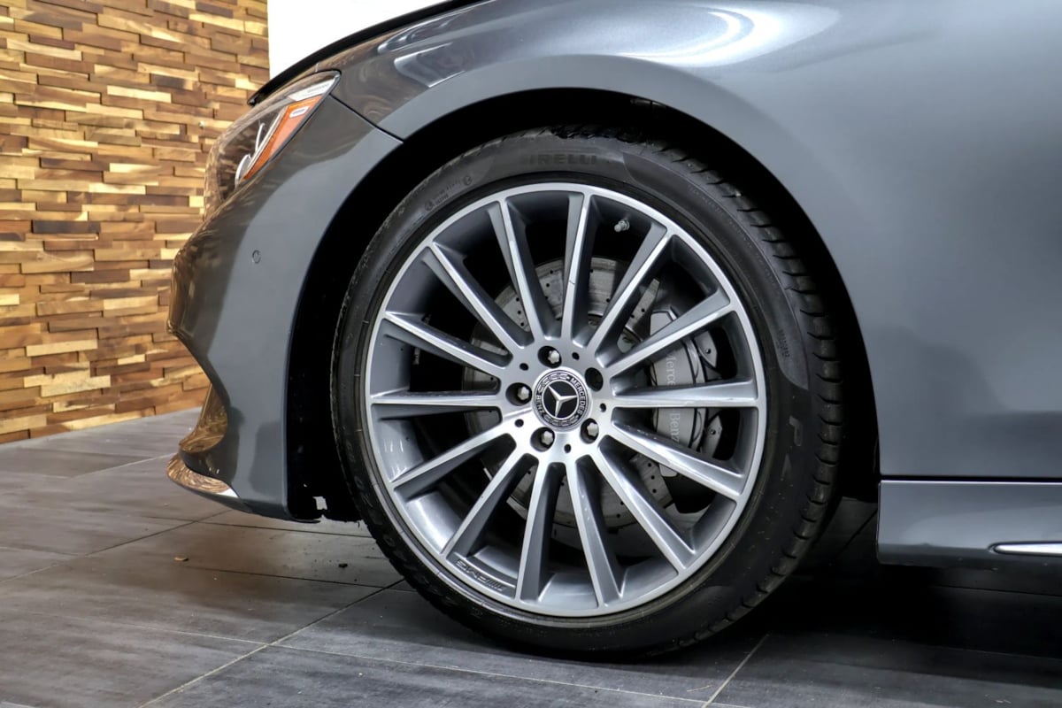 Mercedes-Benz S 550 photo 37