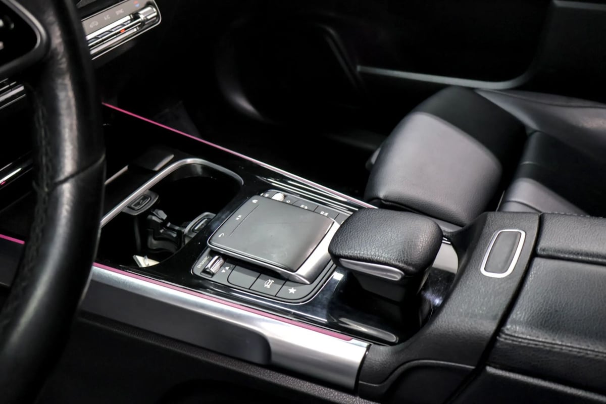 Mercedes-Benz GLB 250 photo 17