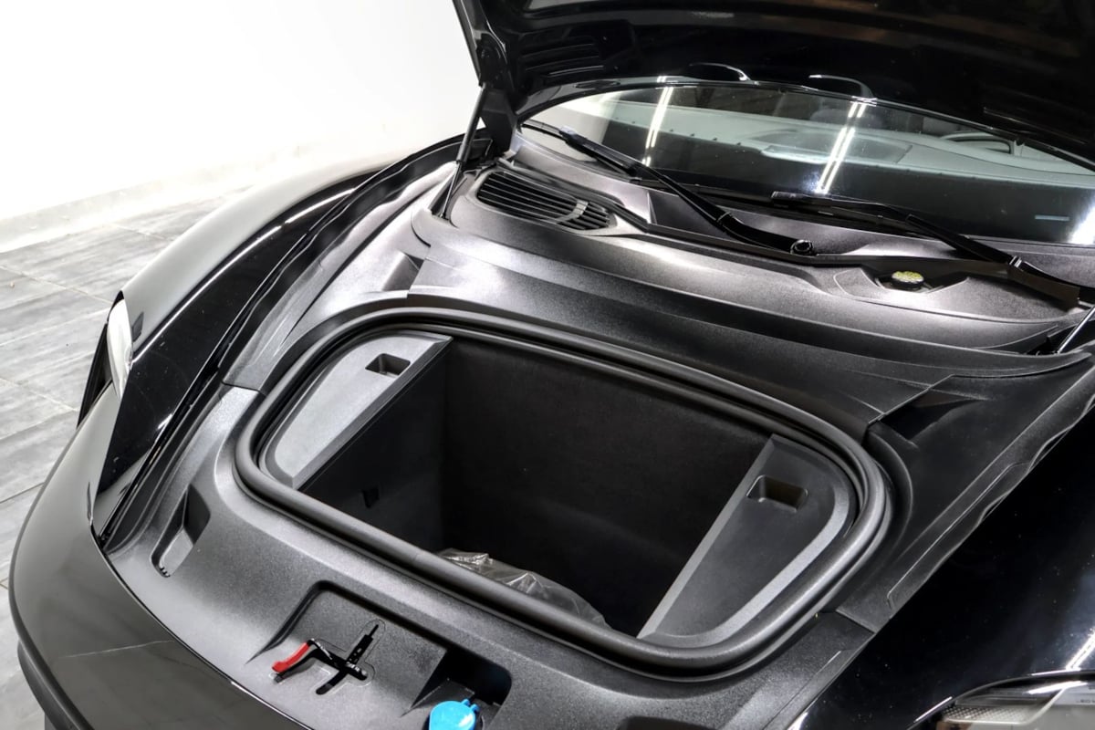 Porsche Taycan photo 44