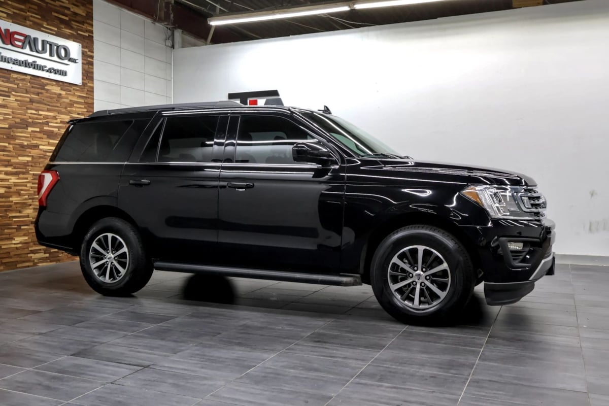 Photo 5 of this Ford Expedition