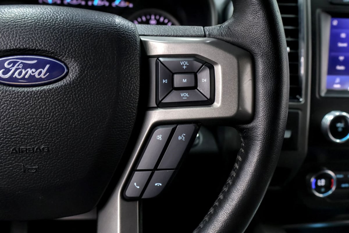 Photo 15 of this Ford Expedition