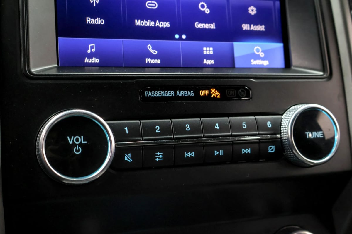 Photo 20 of this Ford Expedition
