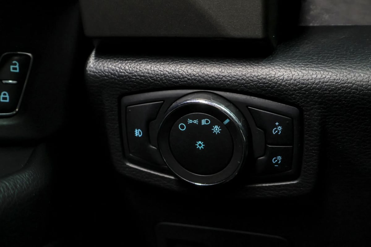 Photo 25 of this Ford Expedition