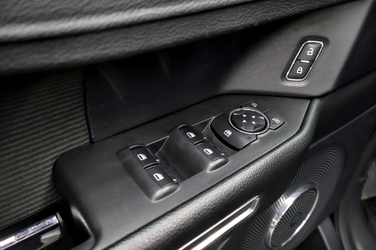 Photo 35 of this Ford Expedition