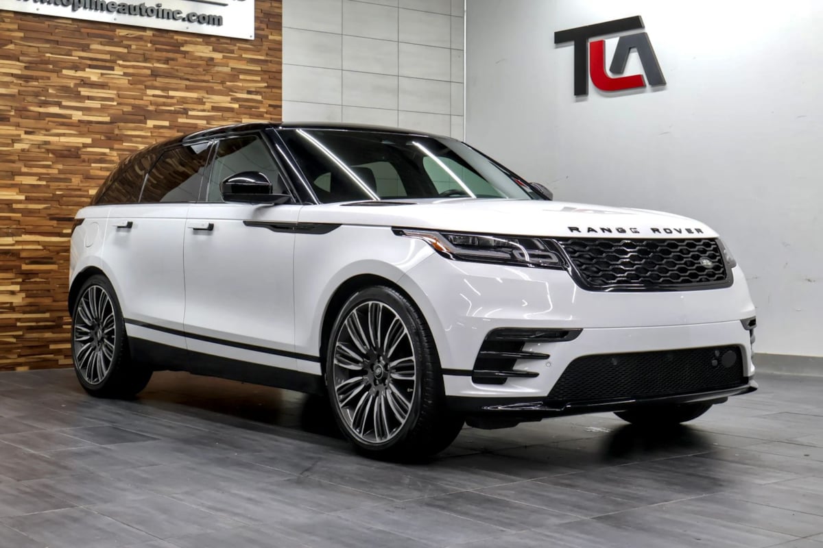 Land Rover Range Rover Velar photo 2