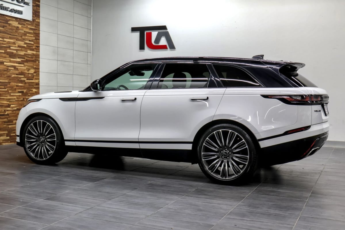 Land Rover Range Rover Velar photo 6