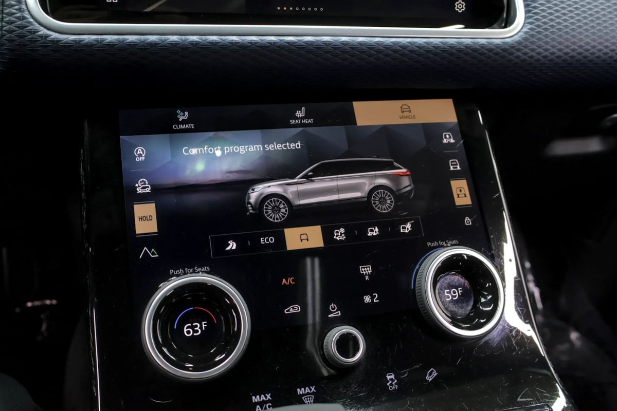 Land Rover Range Rover Velar photo 19
