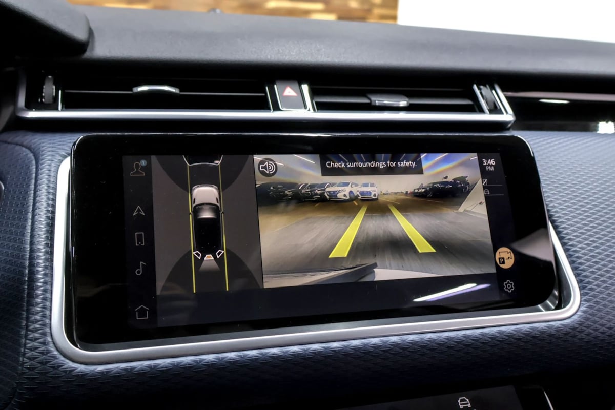 Land Rover Range Rover Velar photo 23