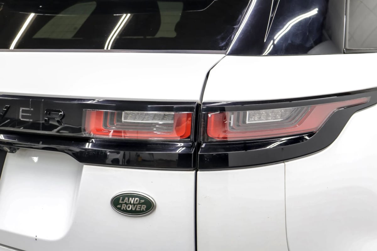Land Rover Range Rover Velar photo 40